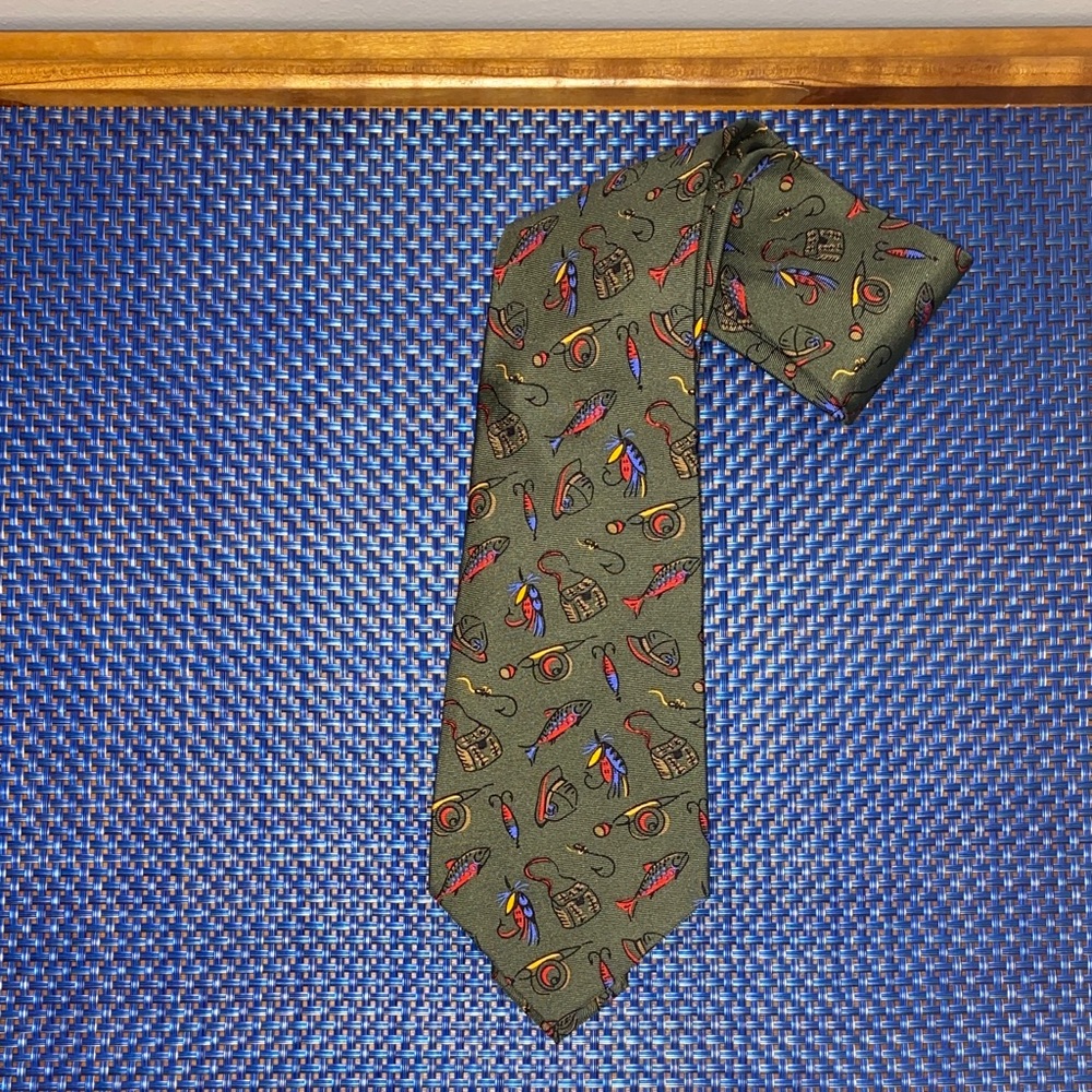 Vintage Ralph Lauren Fly Fising themed necktie, 100% silk, 1990s